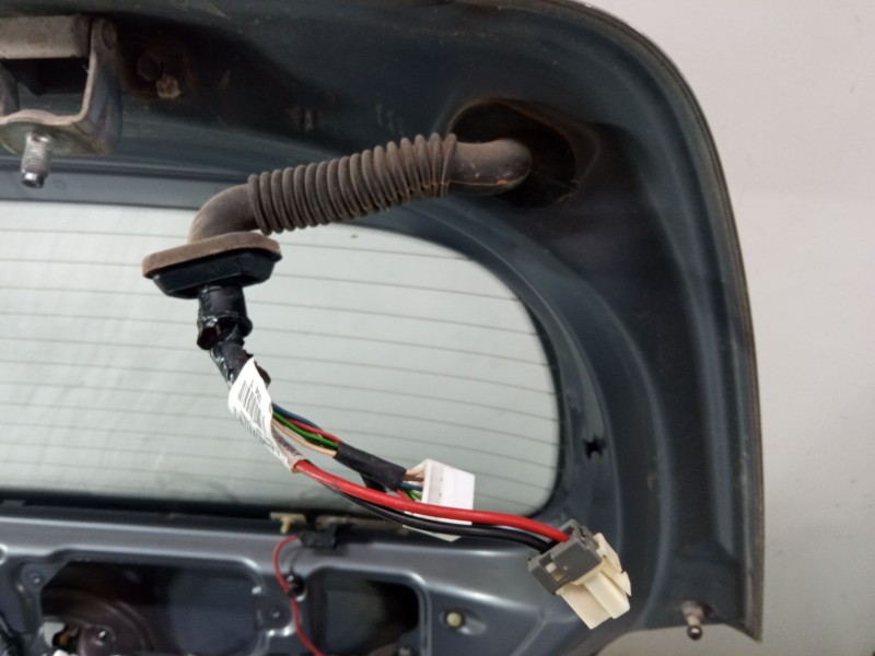 Recambio de porton trasero para hyundai i20 i (pb, pbt) 1.2 referencia OEM IAM 737001J060  