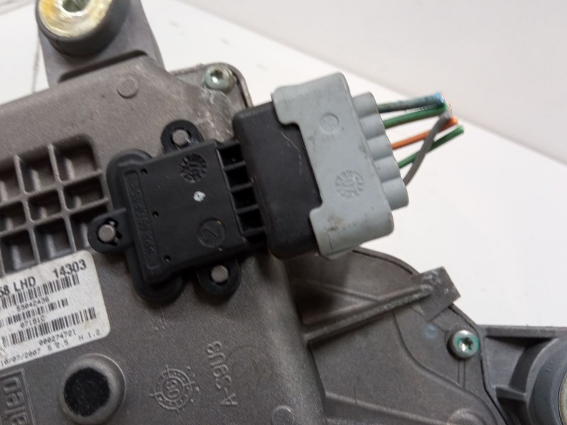 Recambio de motor limpiaparabrisas delantero izquierdo para citroën c4 grand picasso i (ua_) 2.0 hdi 138 referencia OEM IAM   