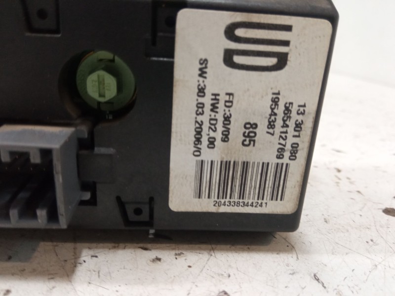 Recambio de pantalla interior reloj para opel corsa d (s07) 1.2 (l08, l68) referencia OEM IAM 565412769  
