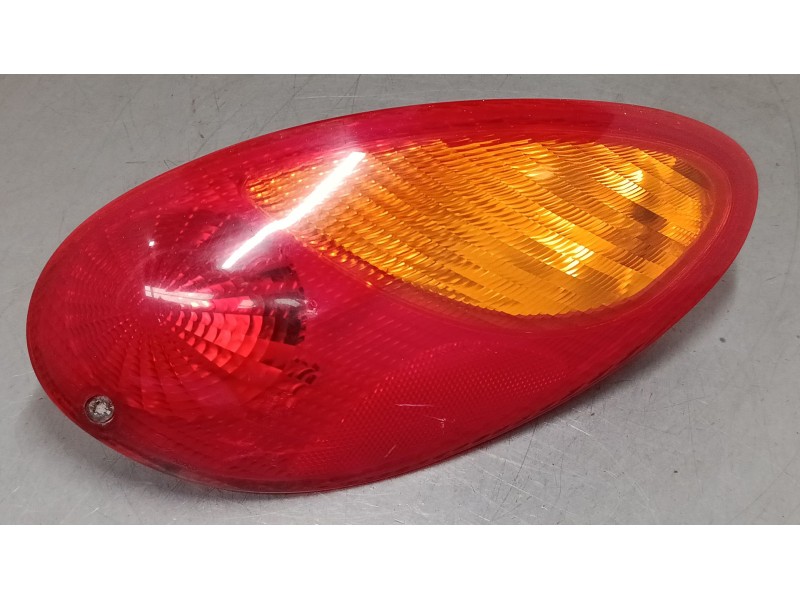 Recambio de piloto trasero derecho para chrysler pt cruiser (pt_) 1.6 referencia OEM IAM 05288742AG  