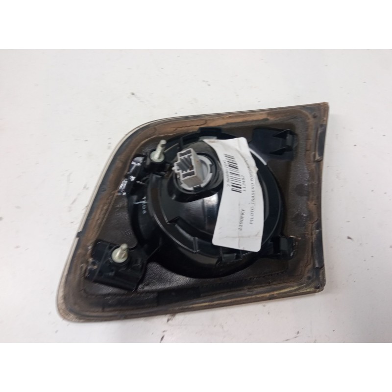 Recambio de piloto trasero porton izquierdo para mazda 3 sedán (bk) 1.6 di turbo (bk12y) referencia OEM IAM   