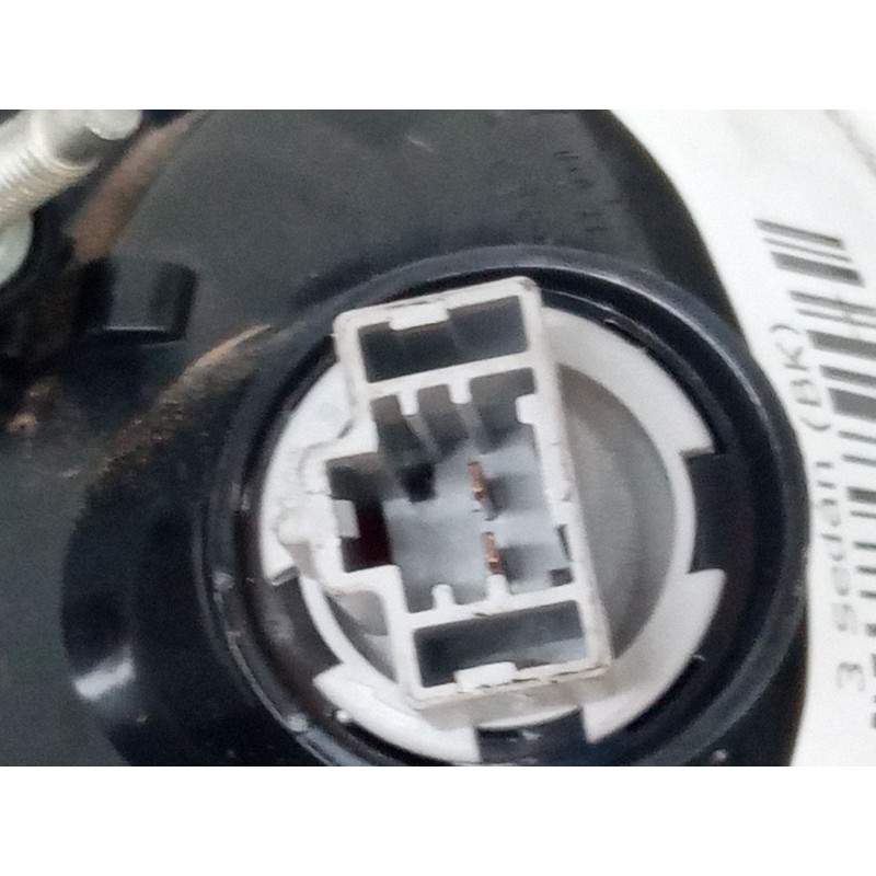 Recambio de piloto trasero porton izquierdo para mazda 3 sedán (bk) 1.6 di turbo (bk12y) referencia OEM IAM   
