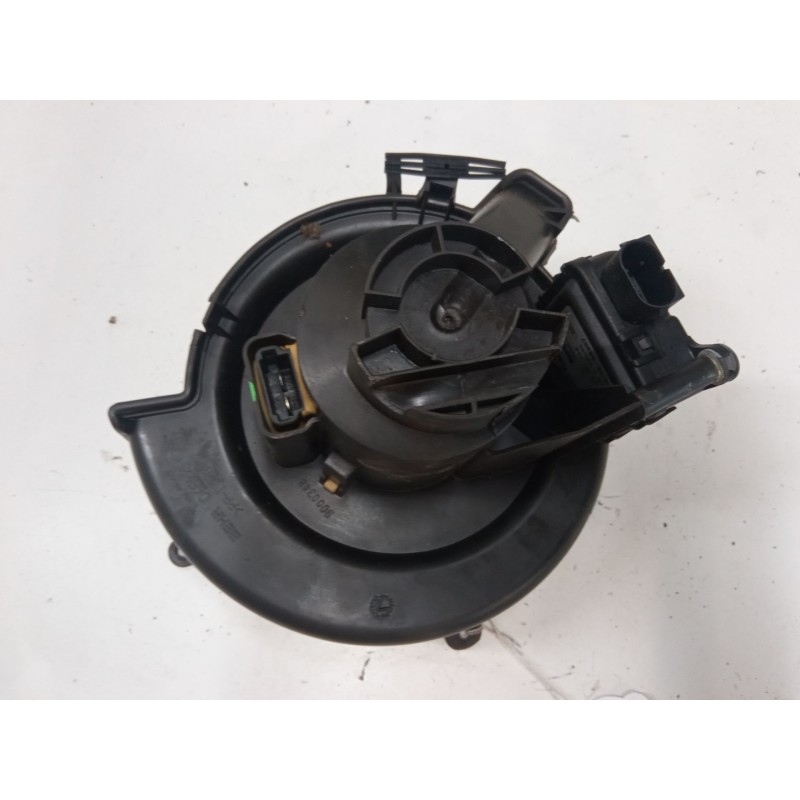Recambio de motor calefaccion para opel zafira a monospace (t98) 2.0 dti 16v (f75) referencia OEM IAM 90437893  
