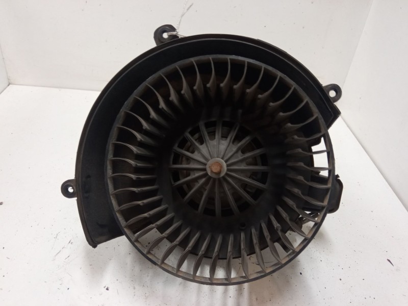 Recambio de motor calefaccion para opel zafira a monospace (t98) 2.0 dti 16v (f75) referencia OEM IAM 90437893  