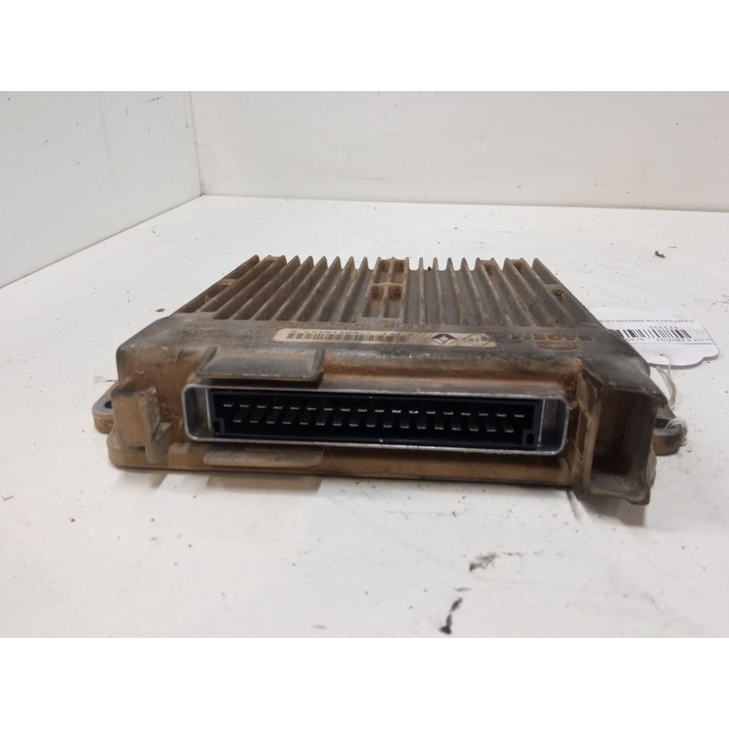 Recambio de centralita motor uce para renault clio ii (bb_, cb_) 1.2 (bb0a, bb0f, bb10, bb1k, bb28, bb2d, bb2h, cb0a,... referen