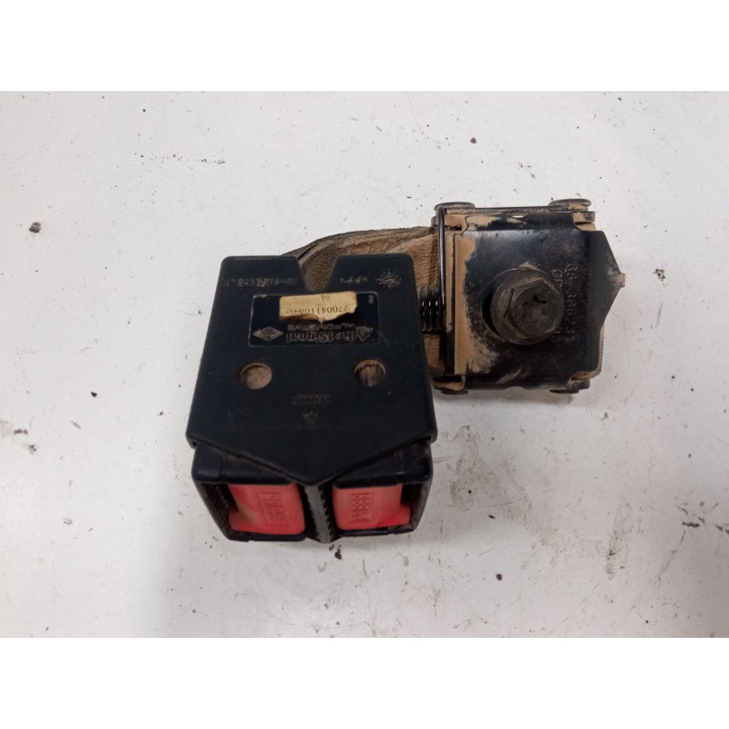 Recambio de anclaje cinturon trasero derecho para renault clio ii (bb_, cb_) 1.2 (bb0a, bb0f, bb10, bb1k, bb28, bb2d, bb2h, cb0a