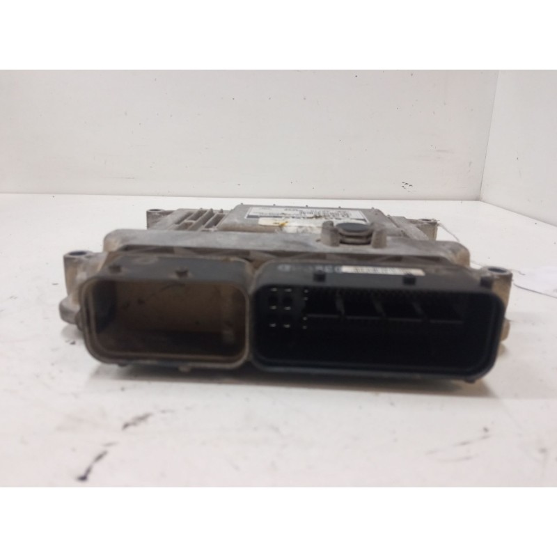 Recambio de centralita motor uce para hyundai i20 i (pb, pbt) 1.2 referencia OEM IAM 3911003256 9001040380KD 