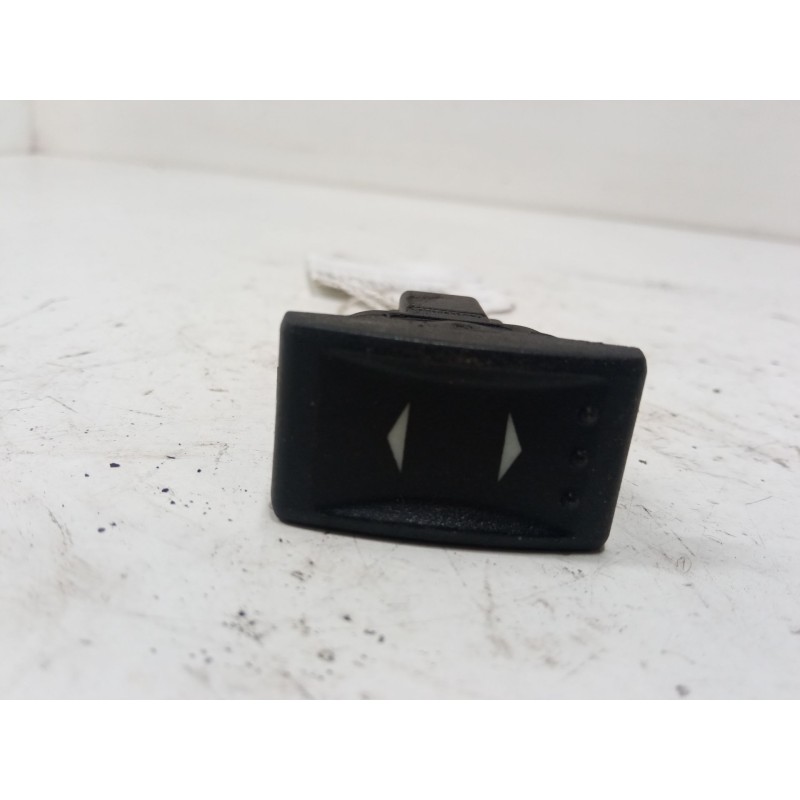 Recambio de mando elevalunas trasero derecho para ford mondeo iii sedán (b4y) 2.0 16v tddi / tdci referencia OEM IAM   