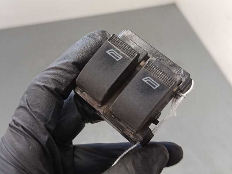 Recambio de mando elevalunas delantero izquierdo para audi a3 (8l1) 1.9 tdi referencia OEM IAM 8L0959851  
