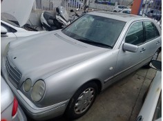mercedes-benz clase e (w210) del año 1996