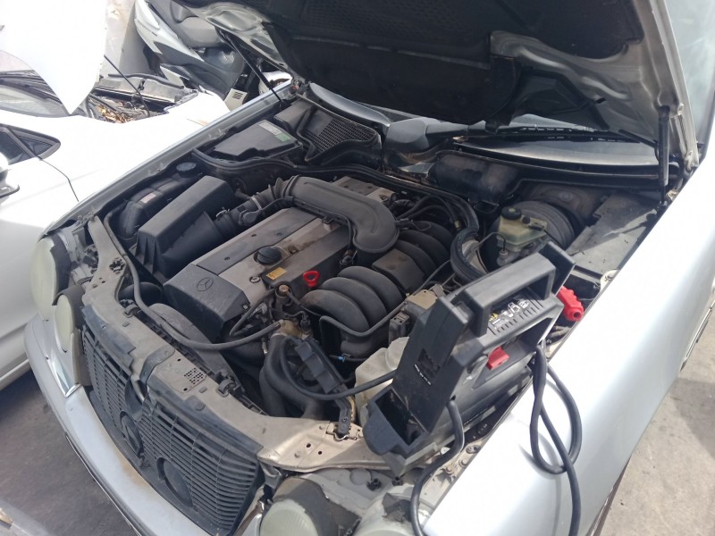 mercedes-benz clase e (w210) del año 1996