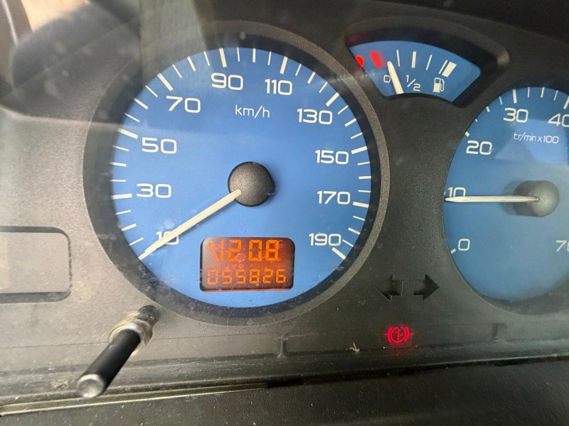 peugeot 106 ii (1a_, 1c_) del año 2000