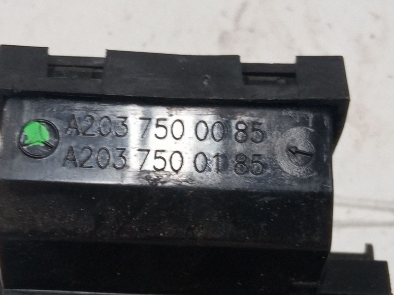 Recambio de cerradura maletero / porton para mercedes-benz clase e (w211) e 270 cdi (211.016) referencia OEM IAM   