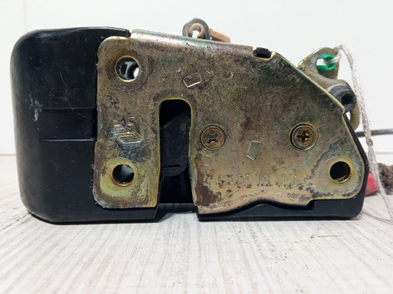 Recambio de cerradura puerta delantera izquierda para chrysler voyager / grand voyager iii (gs_, ns_) 2.4 i referencia OEM IAM  