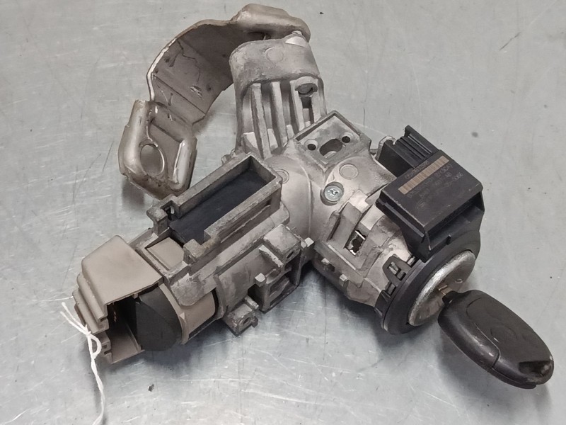 Recambio de clausor para ford fiesta vi (cb1, ccn) 1.4 tdci referencia OEM IAM 8A6T15607AB  