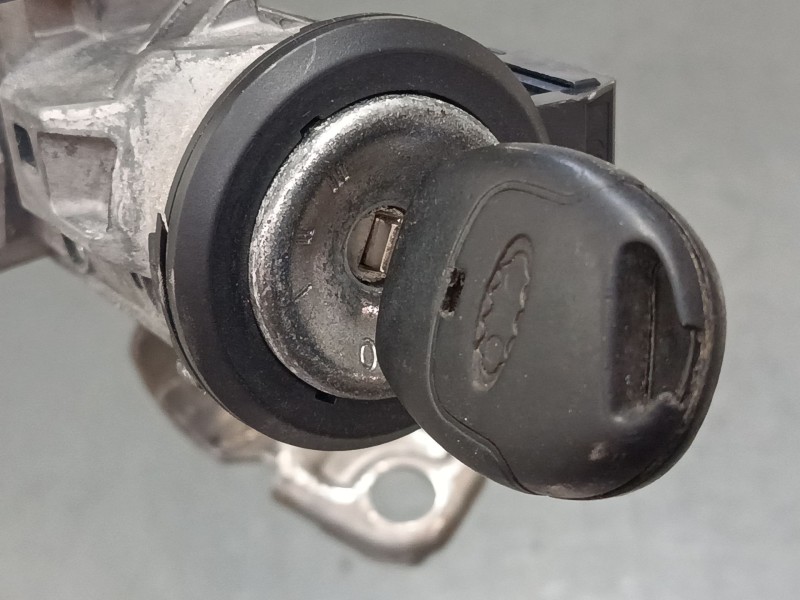Recambio de clausor para ford fiesta vi (cb1, ccn) 1.4 tdci referencia OEM IAM 8A6T15607AB  