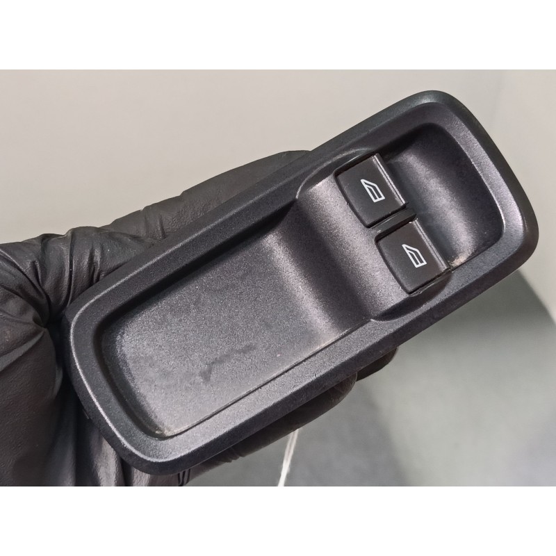 Recambio de mando elevalunas delantero izquierdo para ford fiesta vi (cb1, ccn) 1.4 tdci referencia OEM IAM 6A6T14A132AC  
