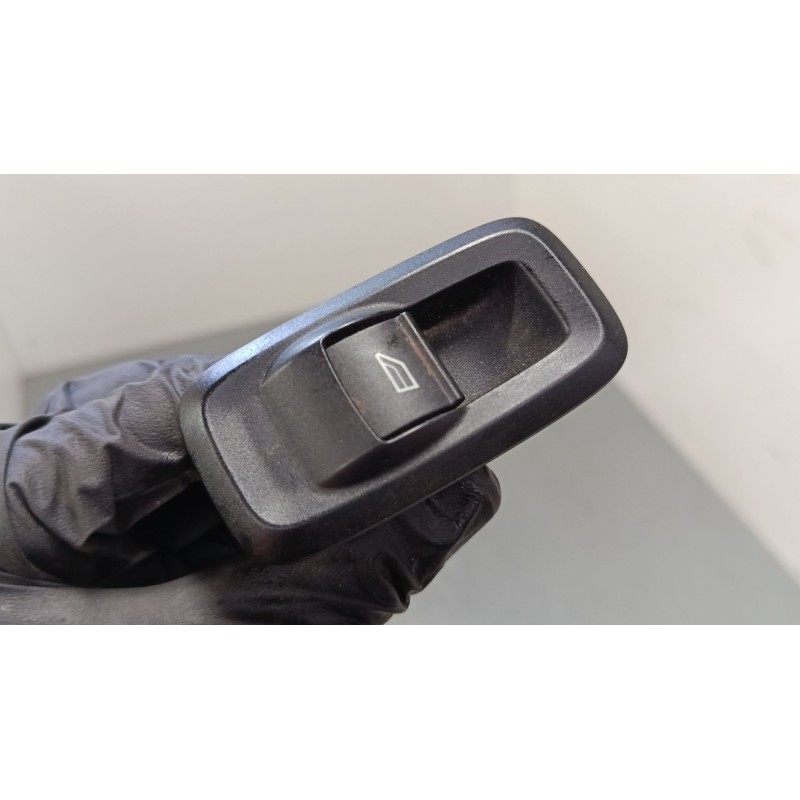 Recambio de mando elevalunas delantero derecho para ford fiesta vi (cb1, ccn) 1.4 tdci referencia OEM IAM 8A6T14529AB  