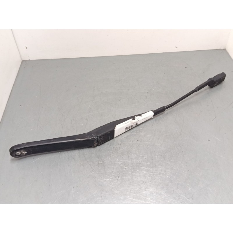 Recambio de brazo limpia delantero izquierdo para ford fiesta vi (cb1, ccn) 1.4 tdci referencia OEM IAM 8A6117526AB  