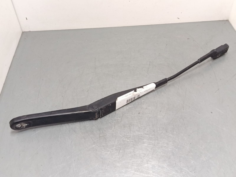 Recambio de brazo limpia delantero izquierdo para ford fiesta vi (cb1, ccn) 1.4 tdci referencia OEM IAM 8A6117526AB  