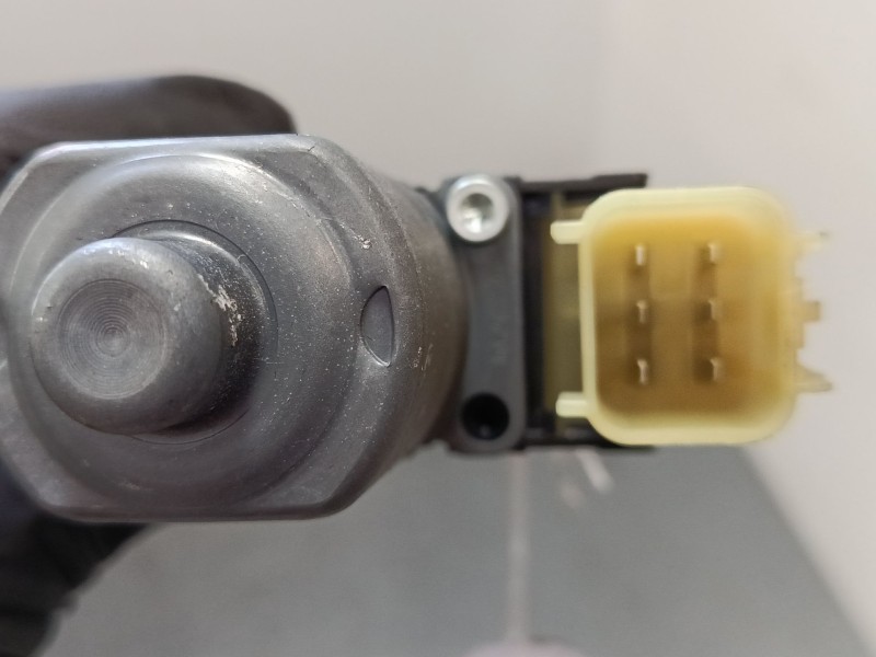 Recambio de motor elevaluna delantero izquierdo para ford fiesta vi (cb1, ccn) 1.4 tdci referencia OEM IAM 8A6114A389B  