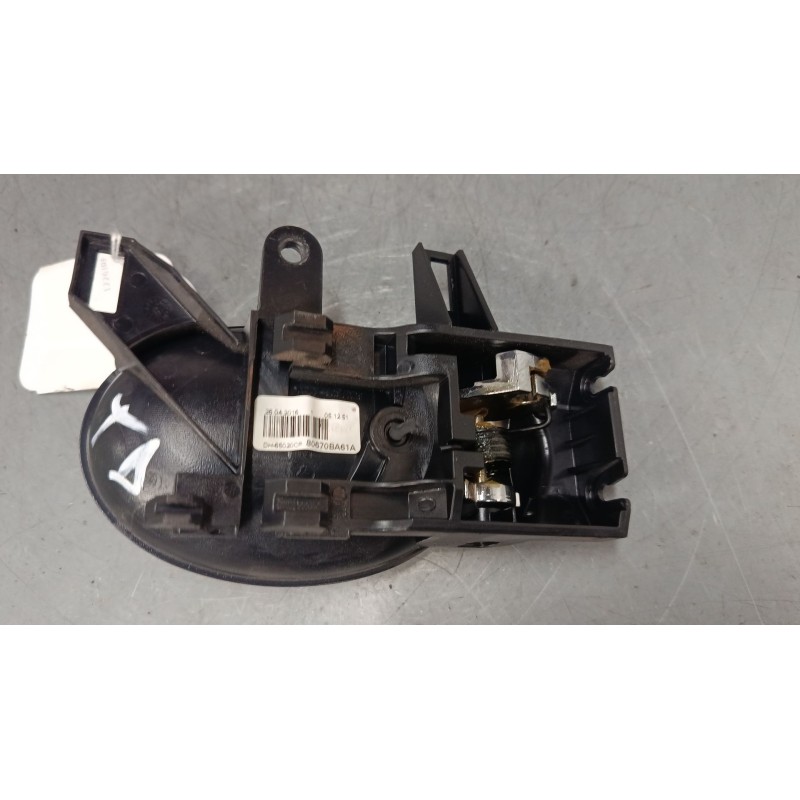 Recambio de maneta interior puerta trasera derecha para nissan juke (f15) 1.2 dig-t referencia OEM IAM 80670BA61A  