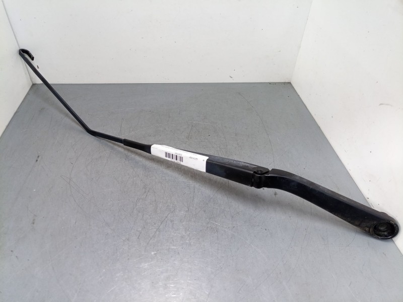 Recambio de brazo limpia delantero derecho para nissan juke (f15) 1.2 dig-t referencia OEM IAM W000014867  