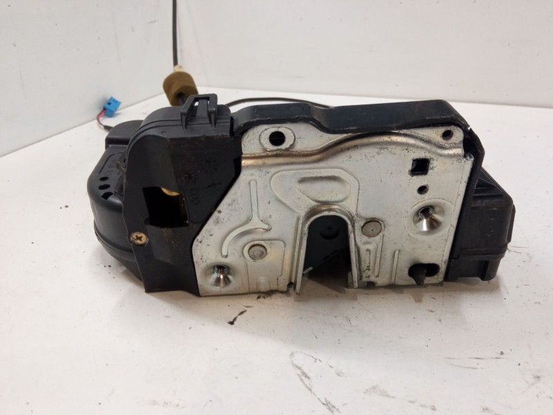 Recambio de cerradura puerta trasera izquierda para mercedes-benz clase e (w211) e 270 cdi (211.016) referencia OEM IAM   