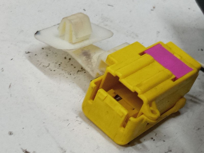Recambio de cinturon seguridad delantero izquierdo para volkswagen passat b6 (3c2) 2.0 tdi 16v referencia OEM IAM   
