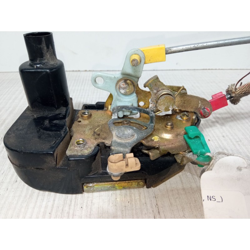 Recambio de cerradura puerta delantera izquierda para chrysler voyager / grand voyager iii (gs_, ns_) 2.4 i referencia OEM IAM  