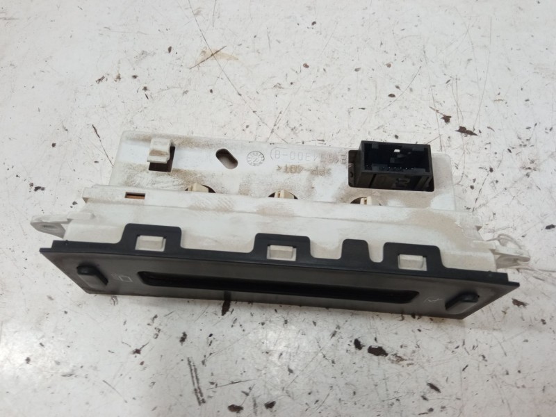 Recambio de pantalla interior reloj para citroën c2 (jm_) 1.4 hdi referencia OEM IAM 9647409477  