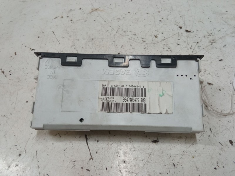 Recambio de pantalla interior reloj para citroën c2 (jm_) 1.4 hdi referencia OEM IAM 9647409477  