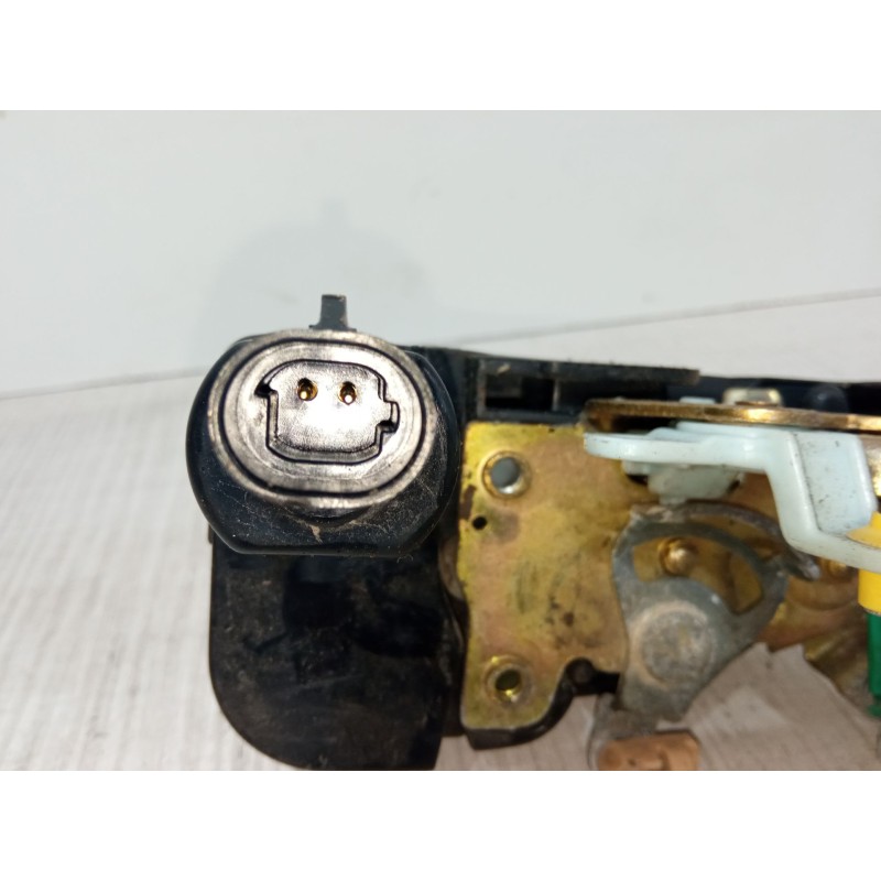 Recambio de cerradura puerta delantera izquierda para chrysler voyager / grand voyager iii (gs_, ns_) 2.4 i referencia OEM IAM  