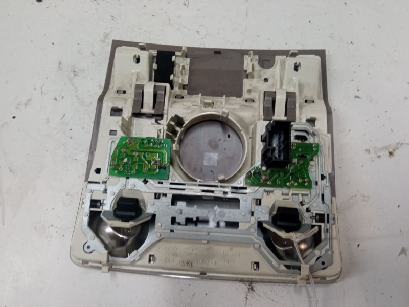 Recambio de luz interior delantera para volkswagen passat b6 (3c2) 2.0 tdi 16v referencia OEM IAM 1K0947133E  