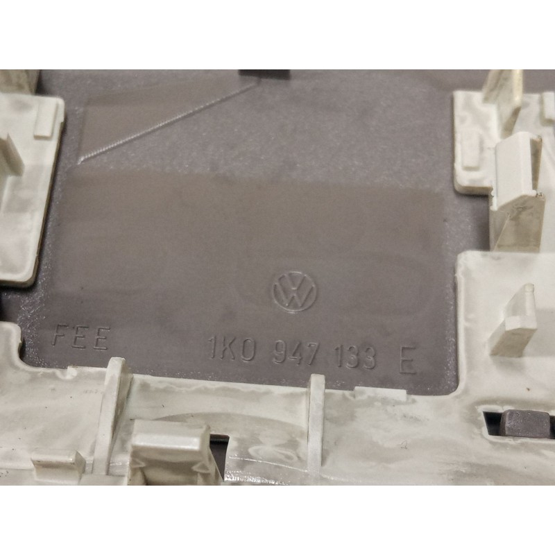 Recambio de luz interior delantera para volkswagen passat b6 (3c2) 2.0 tdi 16v referencia OEM IAM 1K0947133E  