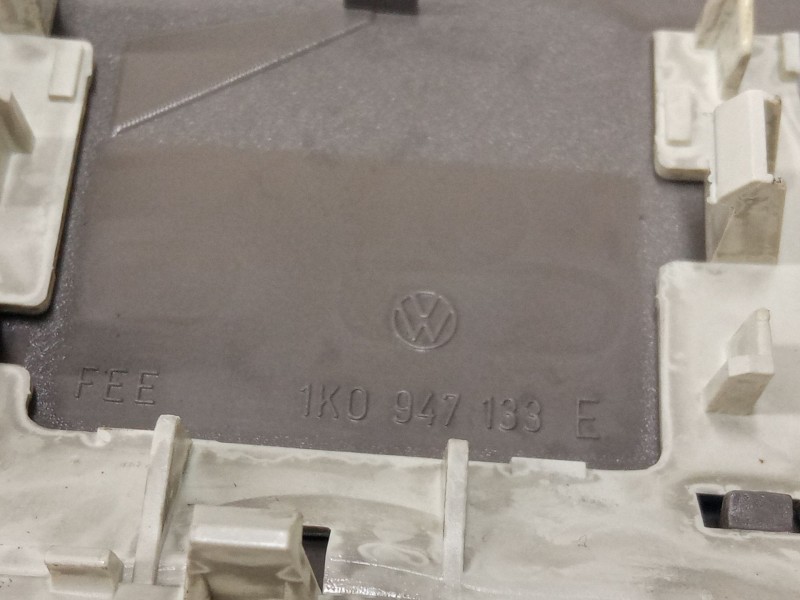 Recambio de luz interior delantera para volkswagen passat b6 (3c2) 2.0 tdi 16v referencia OEM IAM 1K0947133E  