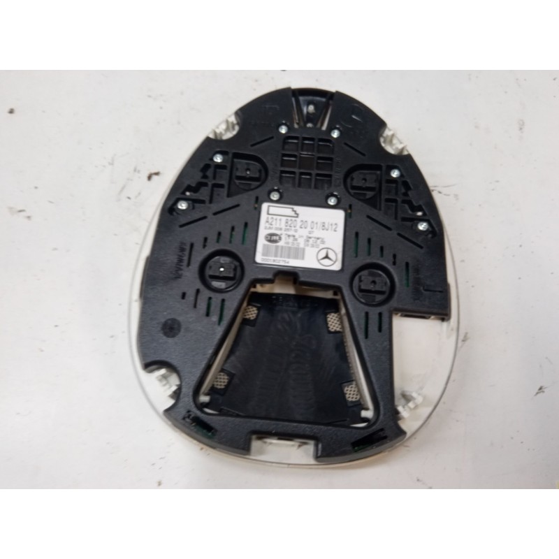 Recambio de luz interior trasera para mercedes-benz clase e (w211) e 270 cdi (211.016) referencia OEM IAM A2118202001  
