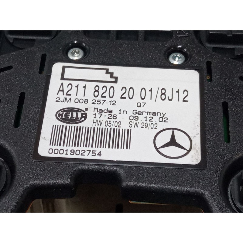 Recambio de luz interior trasera para mercedes-benz clase e (w211) e 270 cdi (211.016) referencia OEM IAM A2118202001  