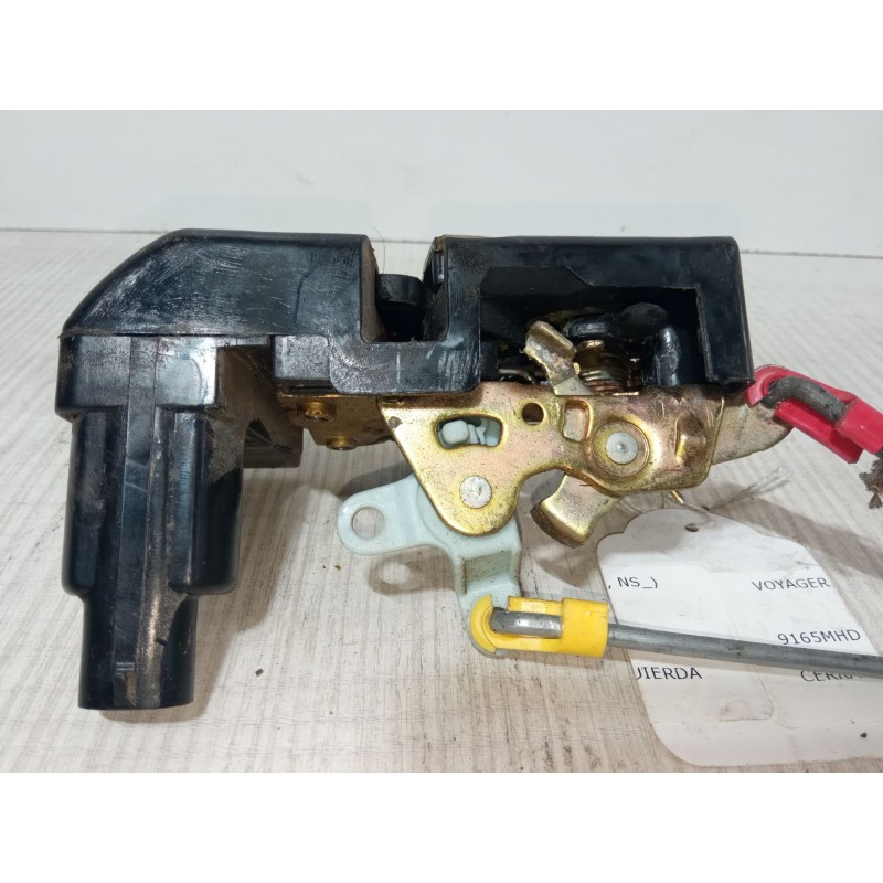 Recambio de cerradura puerta delantera izquierda para chrysler voyager / grand voyager iii (gs_, ns_) 2.4 i referencia OEM IAM  