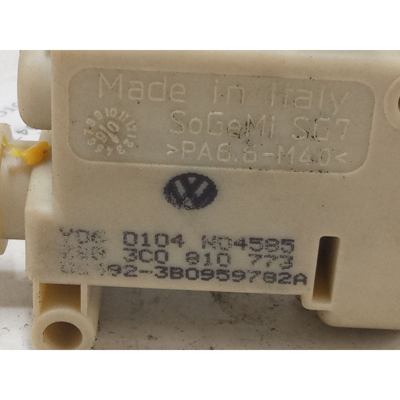 Recambio de motor cierre centralizado tapa combustible para volkswagen passat b6 (3c2) 2.0 tdi 16v referencia OEM IAM 3c0810773 