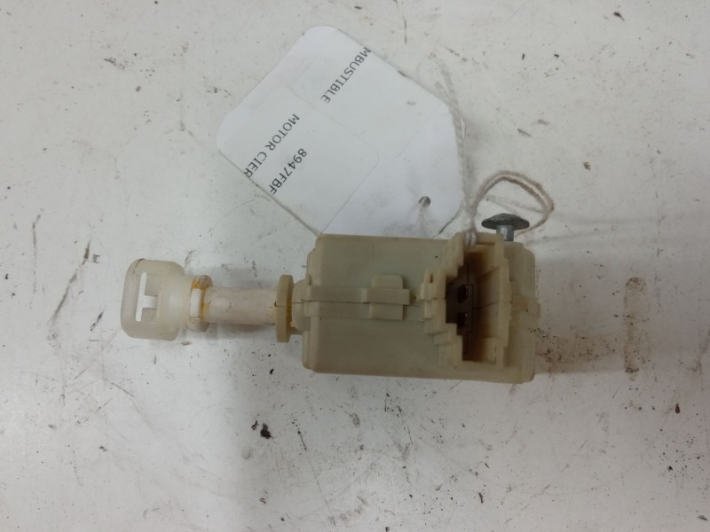 Recambio de motor cierre centralizado tapa combustible para volkswagen passat b6 (3c2) 2.0 tdi 16v referencia OEM IAM 3c0810773 