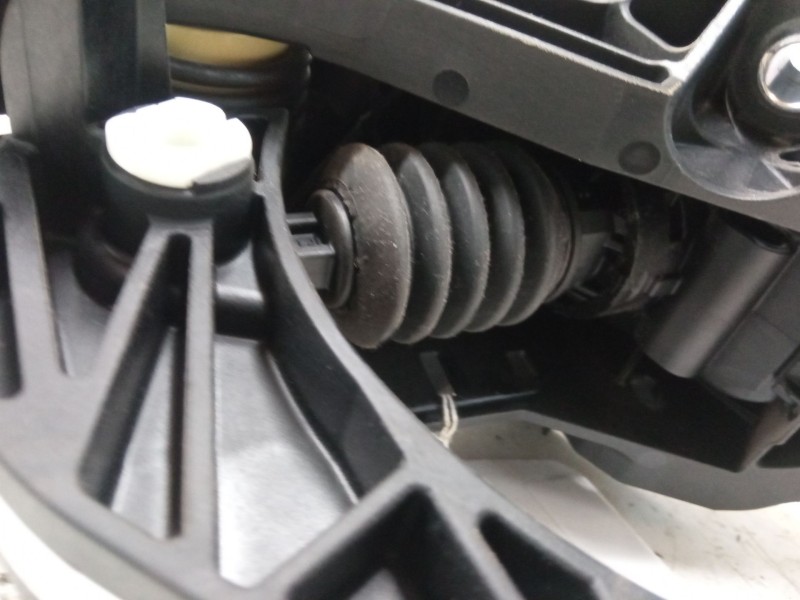 Recambio de pedal embrague para ford ecosport 1.0 ecoboost referencia OEM IAM H1BC7B633C1C  