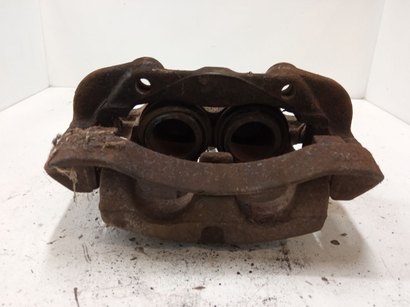 Recambio de pinza freno delantera derecha para nissan terrano ii (r20) 2.7 tdi 4wd referencia OEM IAM   