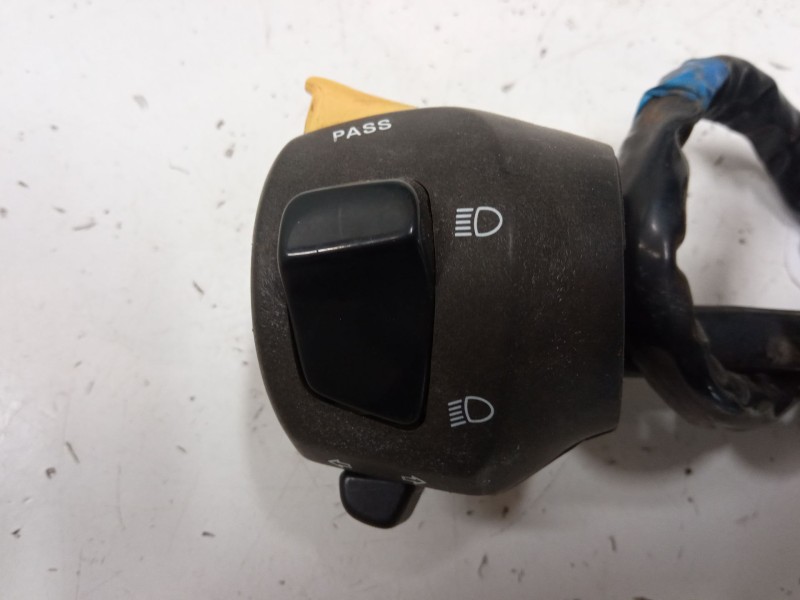 Recambio de piña luces izquierda para suzuki an burgman burgman 400 (wvcg) referencia OEM IAM   
