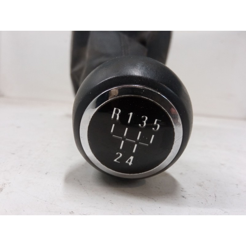 Recambio de pomo palanca cambio para opel corsa e (x15) 1.4 (08, 68) referencia OEM IAM   