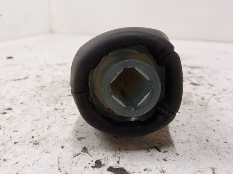 Recambio de pomo palanca cambio para renault laguna iii (bt0/1) 1.5 dci (bt00, bt0a, bt0t, bt1j) referencia OEM IAM   