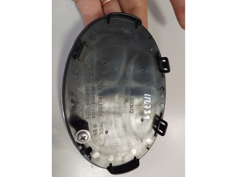 Recambio de anagrama para toyota corolla station wagon (_e21_) 1.8 hybrid (zwe211) referencia OEM IAM 9097502124 9097502136 