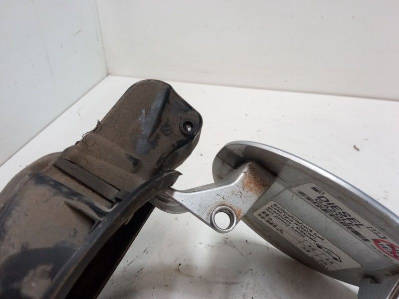 Recambio de tapa exterior combustible para volkswagen passat b6 (3c2) 2.0 tdi 16v referencia OEM IAM   