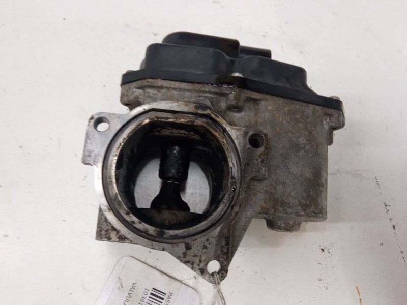 Recambio de valvula egr para volkswagen passat b6 (3c2) 2.0 tdi 16v referencia OEM IAM 03G131501  