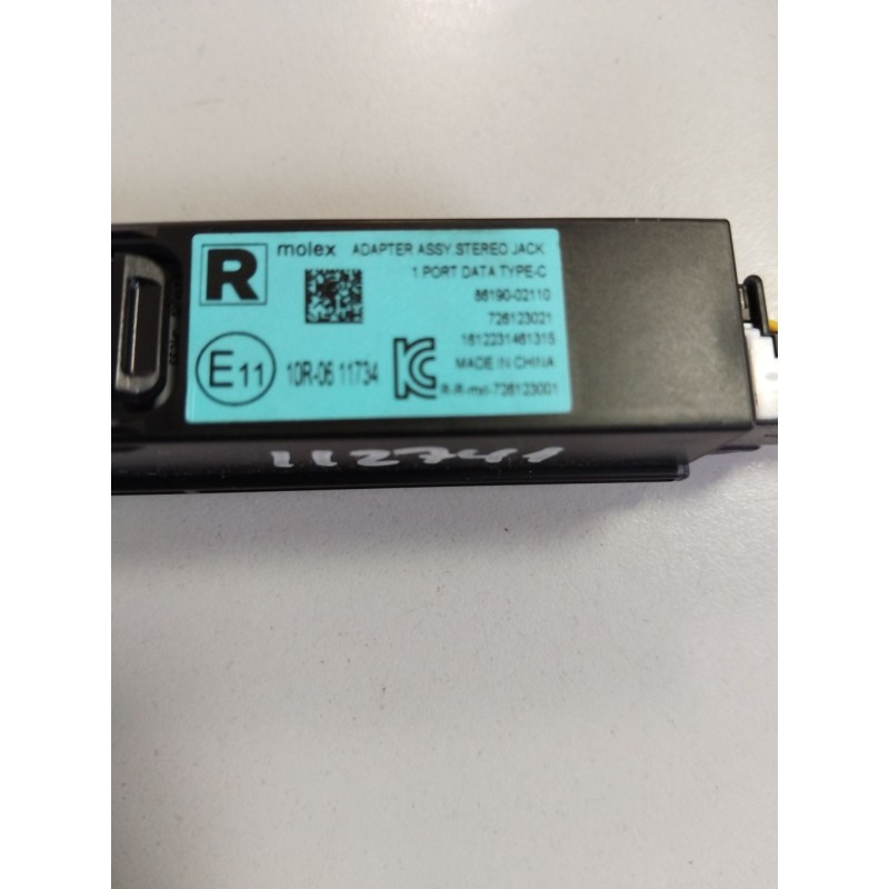 Recambio de puerto usb tipo c para toyota corolla station wagon (_e21_) 1.8 hybrid (zwe211) referencia OEM IAM 8619002110  